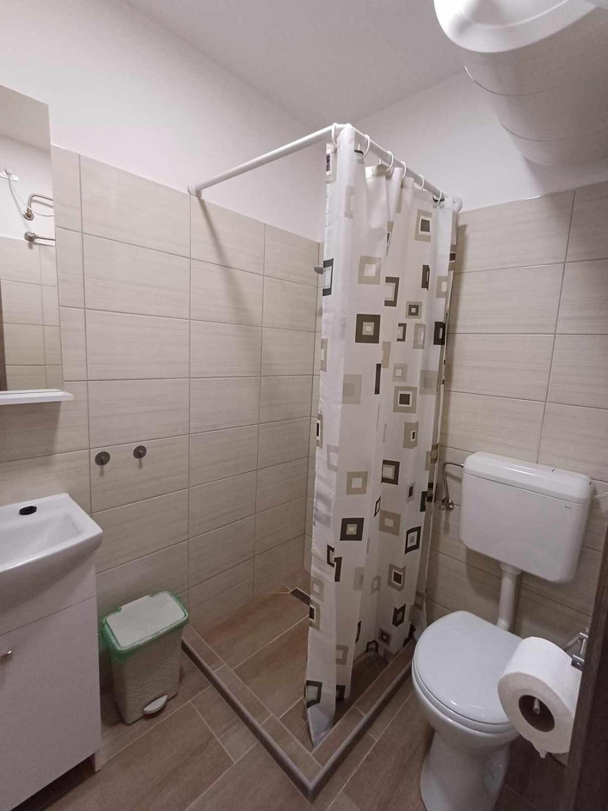 Mini Zoo Apartman นาชคานีจา ภายนอก รูปภาพ